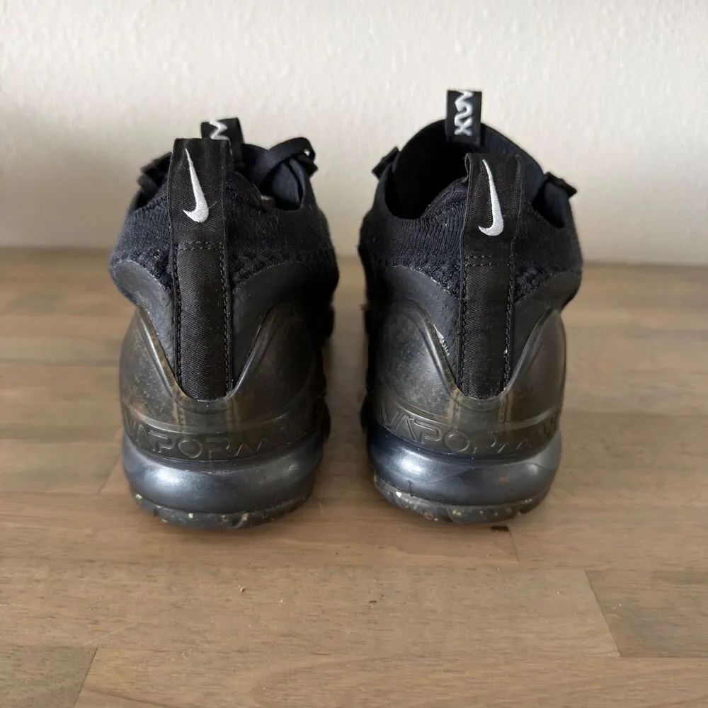 Nike Air VaporMax 2020 Flyknit Triple Black Sneakers Men's 9 DC9454-001